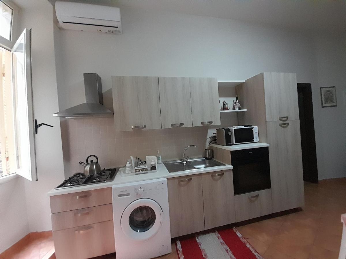 Dimora Donna Carmela Apartment Napoli Bagian luar foto